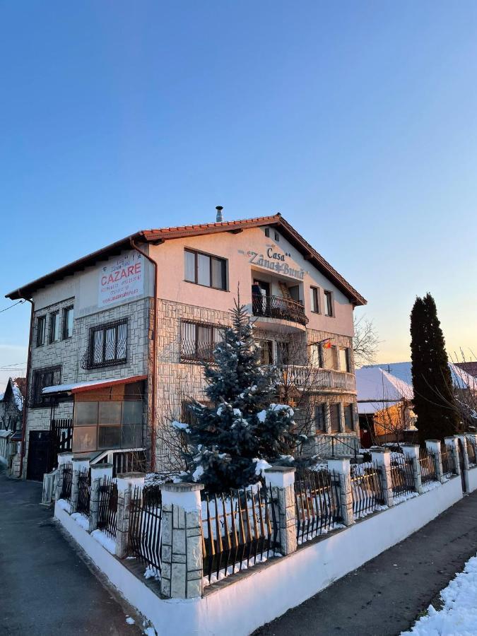 Casa Zana Buna Gherla Ngoại thất bức ảnh