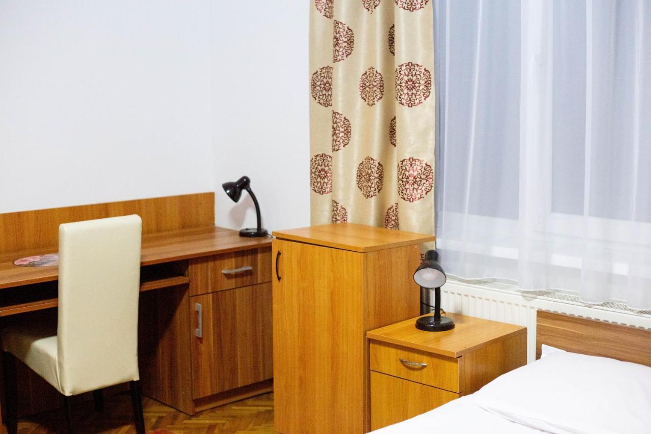 Casa Zana Buna Gherla Ngoại thất bức ảnh